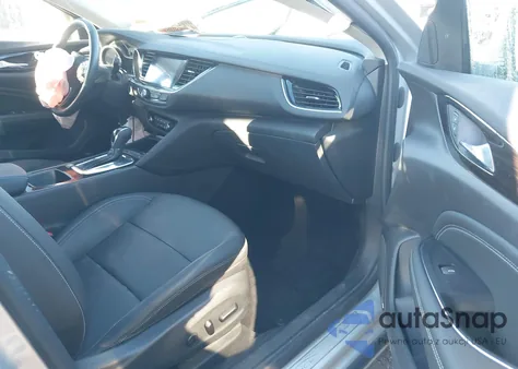 2018 Buick Regal Sportback Essence from USA, damaged, VIN W04GP6SX5J1028423